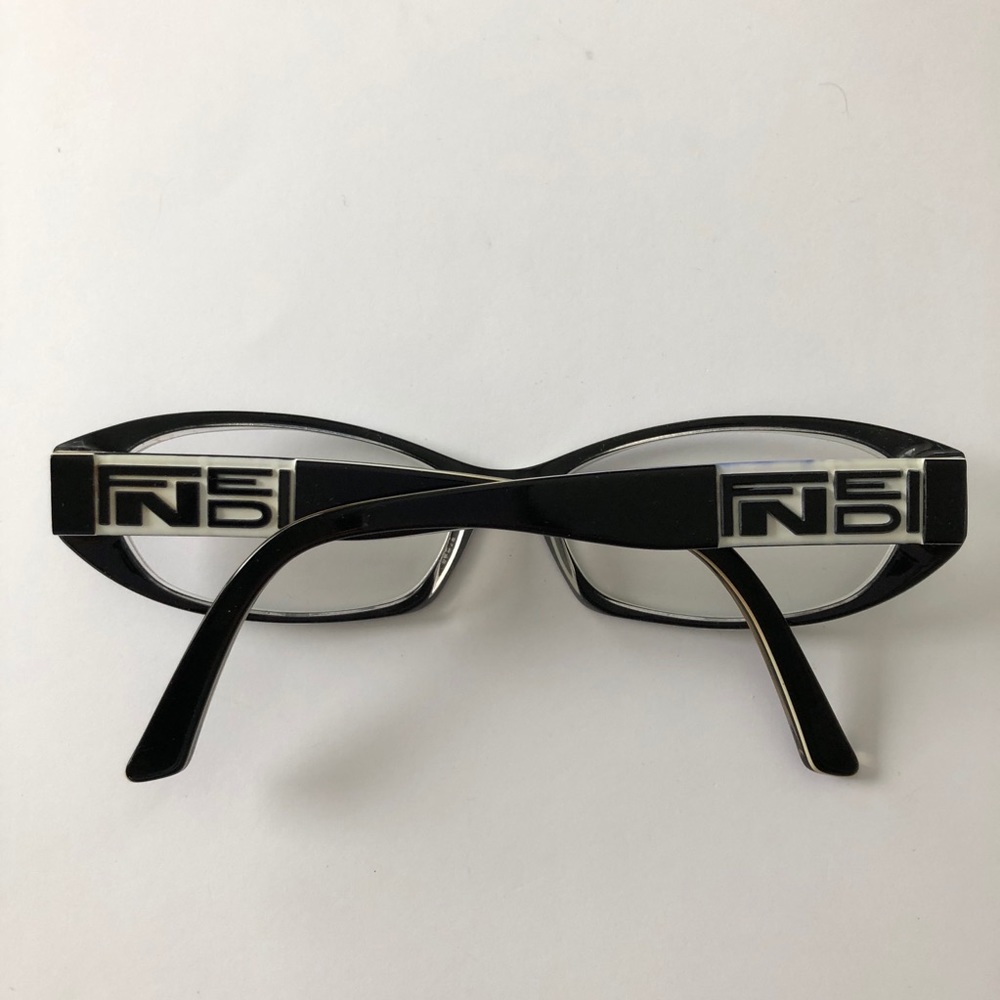 ♥️ FENDI iconic designer frames black w FENDI logo on sides ♥️ - Picture 4 of 10